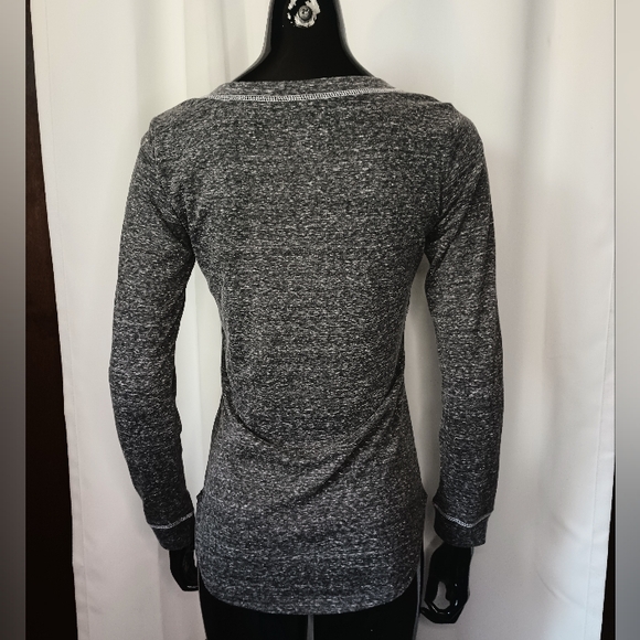 Derek Heart Womens Y2K Henley Top Medium Gray Burnout Fitted Layers Skater - Picture 4 of 8